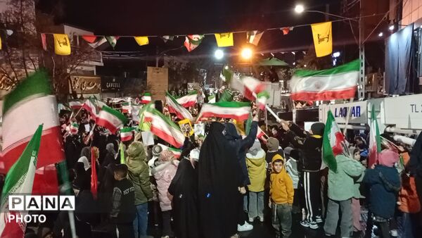 اجتماع مردم ملایر و تجدید بیعت با آرمان‌های انقلاب