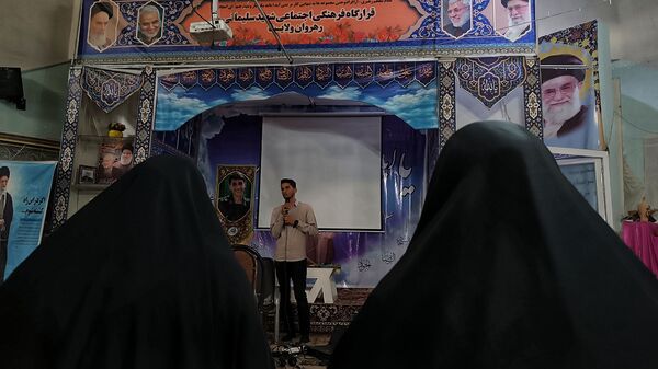 نخستین نشست طرح «همراه با شهید» در یاسوج کلید خورد