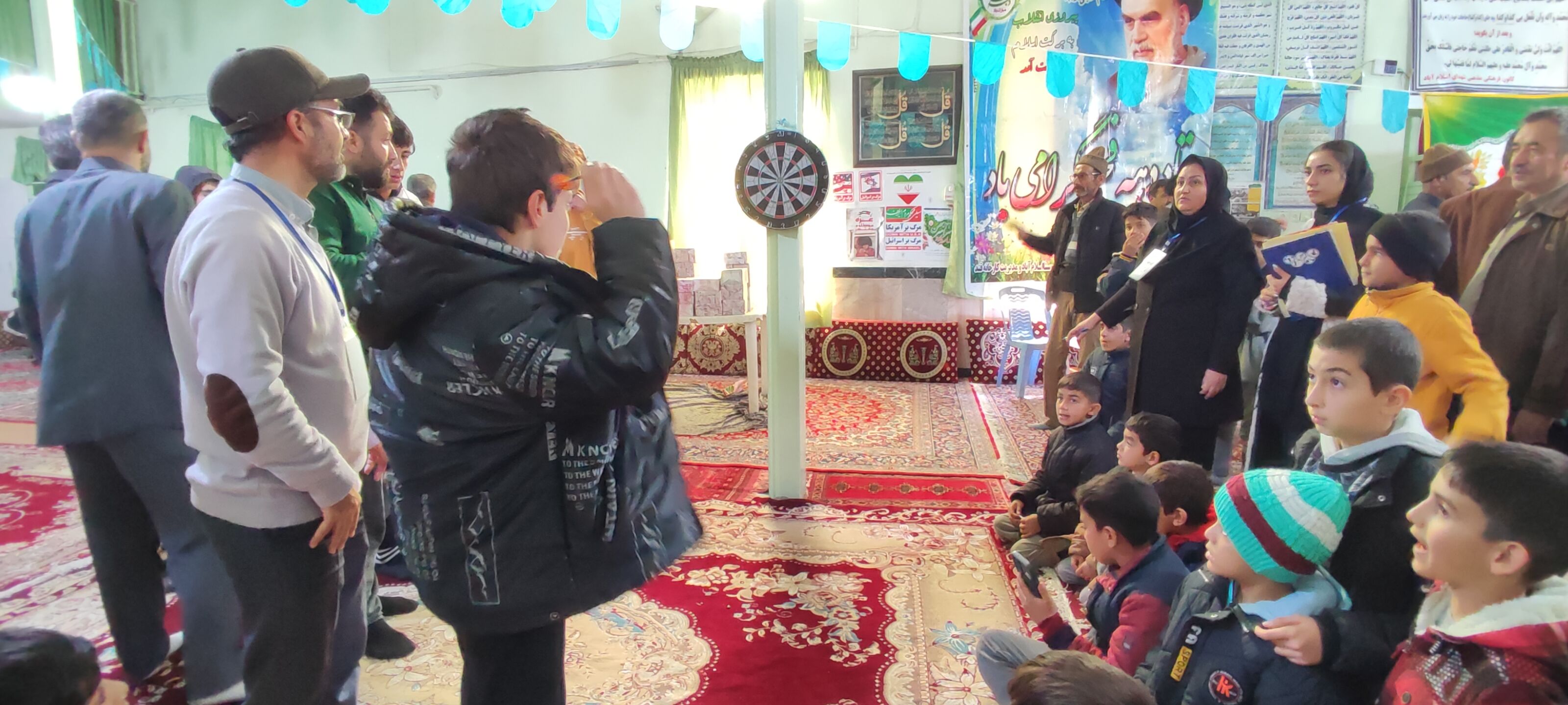 برگزاری مسابقات دارت در جشن بزرگ ۲۲بهمن در روستای اسلام آباد شیروان 