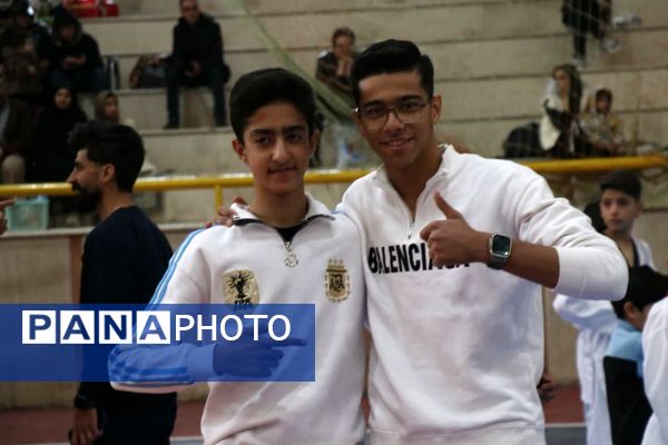 مسابقات تکواندو خردسالان پسران 