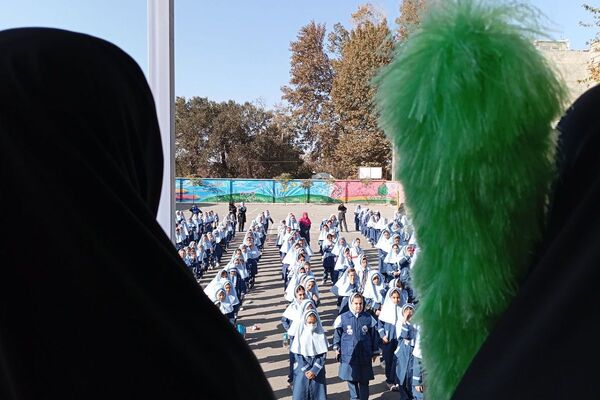 حضور خادمین امام رضا (ع) در دبستان دخترانه آیین روشن
