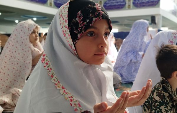 جشن تکلیف برای غنچه‌های نو شکفته در لردگان