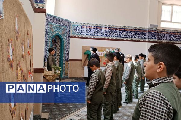 اقامه نماز جماعت و محافل انس با قرآن در مدارس فیروزکوه