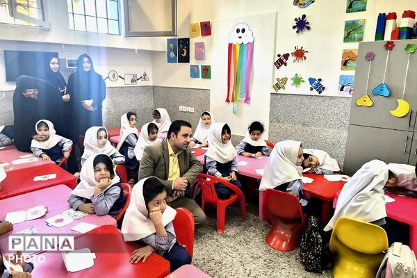 بازدید رئیس سازمان ملی تعلیم و تربیت کودک شهرستان های استان تهران از مرکز کودکستان دکتر حسابی شهرری