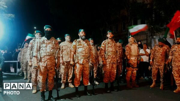 حال و هوای نوجوانی در خیابان‌های تبریز