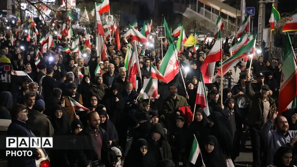 بیست و هفتمین سیل خروشان مردمی در راهپیمایی‌ها