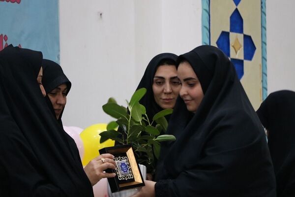 جشنواره بازی‌یار همراه با آیین اختتامیه طرح‌ها و برنامه‌های کودکستان‌ها و مهدهای ناحیه یک شهرری