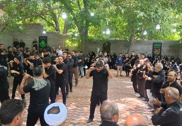 سوگواری اباعبدالله الحسین(ع) در روستای باغ‌فخروئیه 