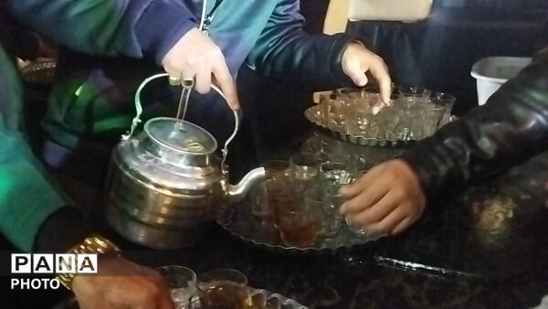 گذری بر چایخانه حضرت زهرا (س) در سومین شب سال ۱۴۰۵