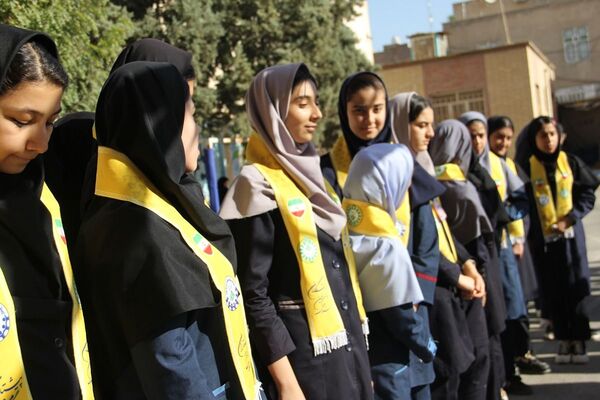 انتخابات  همیار مشاور در مدرسه نشاط بهارستان دو