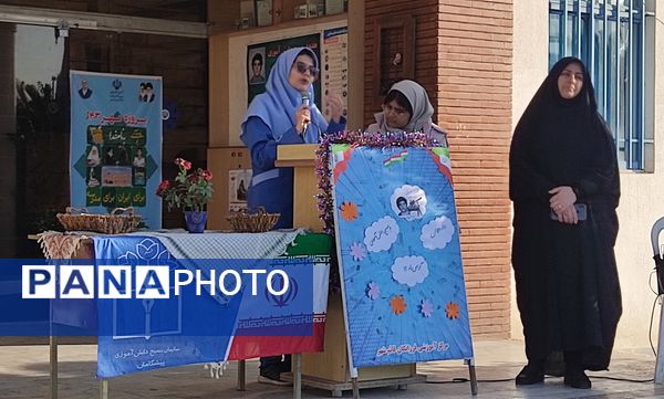 هفته بسیج دانش‌آموزی در دبیرستان فرزانگان قائمشهر