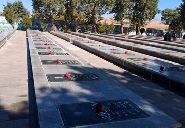 مزار شهدای اهر عطرافشانی شد