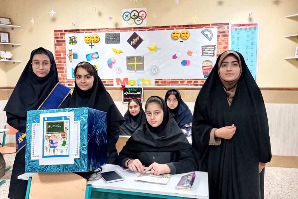 مراسم هفته بهداشت و روان در مدرسه خوارزمی رباط کریم