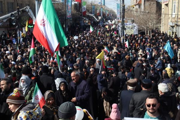 یک زنجان متحد در روز ۲۲بهمن 