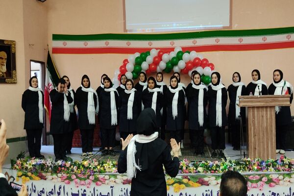 نمایشگاه هنرهای دستی دانش‌آموزان در کانون فرهنگی، تربیتی عصمت اردبیل 