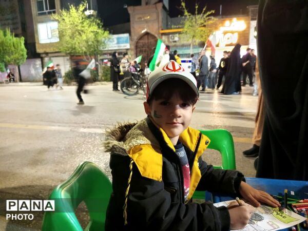 حضور پرشور کودکان و نوجوانان در قلب نیشابور 