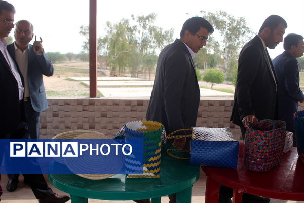 جشنواره غذا و صنایع دستی در اردوی تمشک دختران استان بوشهر