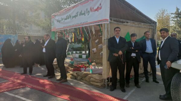 زنگ مهر در دبیرستان خاندان قفلی ناحیه هفت