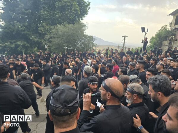 طنین نماز ظهر عاشورا در ساوجبلاغ