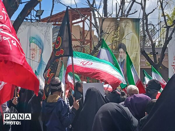 در فراق رهبر شهیدمان به میدان آمدیم 