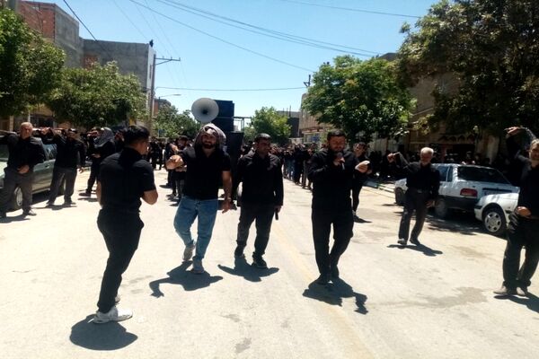 برگزاری مراسم گرامیداشت تاسوعای حسینی در شهر تیتکانلو 