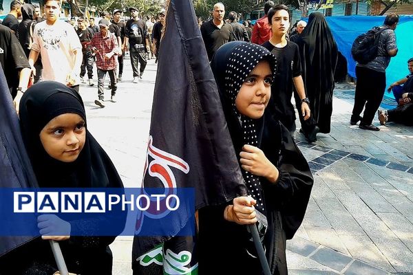 پیاده‌روی پرشور جاماندگان اربعین حسینی در شهرستان ری