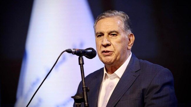 خروج از شرایط سخت اقتصادی با توسعه تجارت ممکن می‌شود