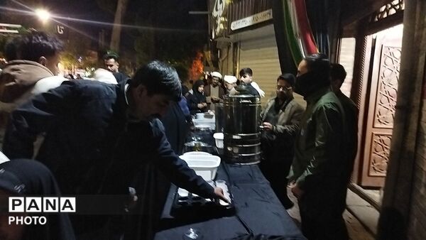 گذری بر فعالیت موکب مدرسه علمیه گلشن در چهل و هشتمین شب از اجتماعات 
