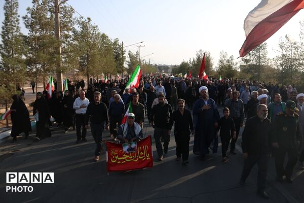 تشییع پیکر شهید محمدمهدی رضایی نصرآبادی در یزد