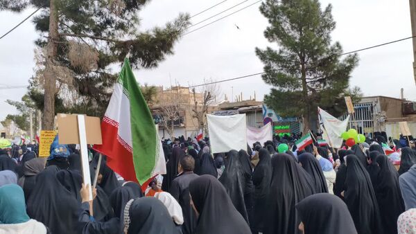  مشقِ اقتدارِ دخترانِ سرخسی در مطلعِ فجرِ ۴۷