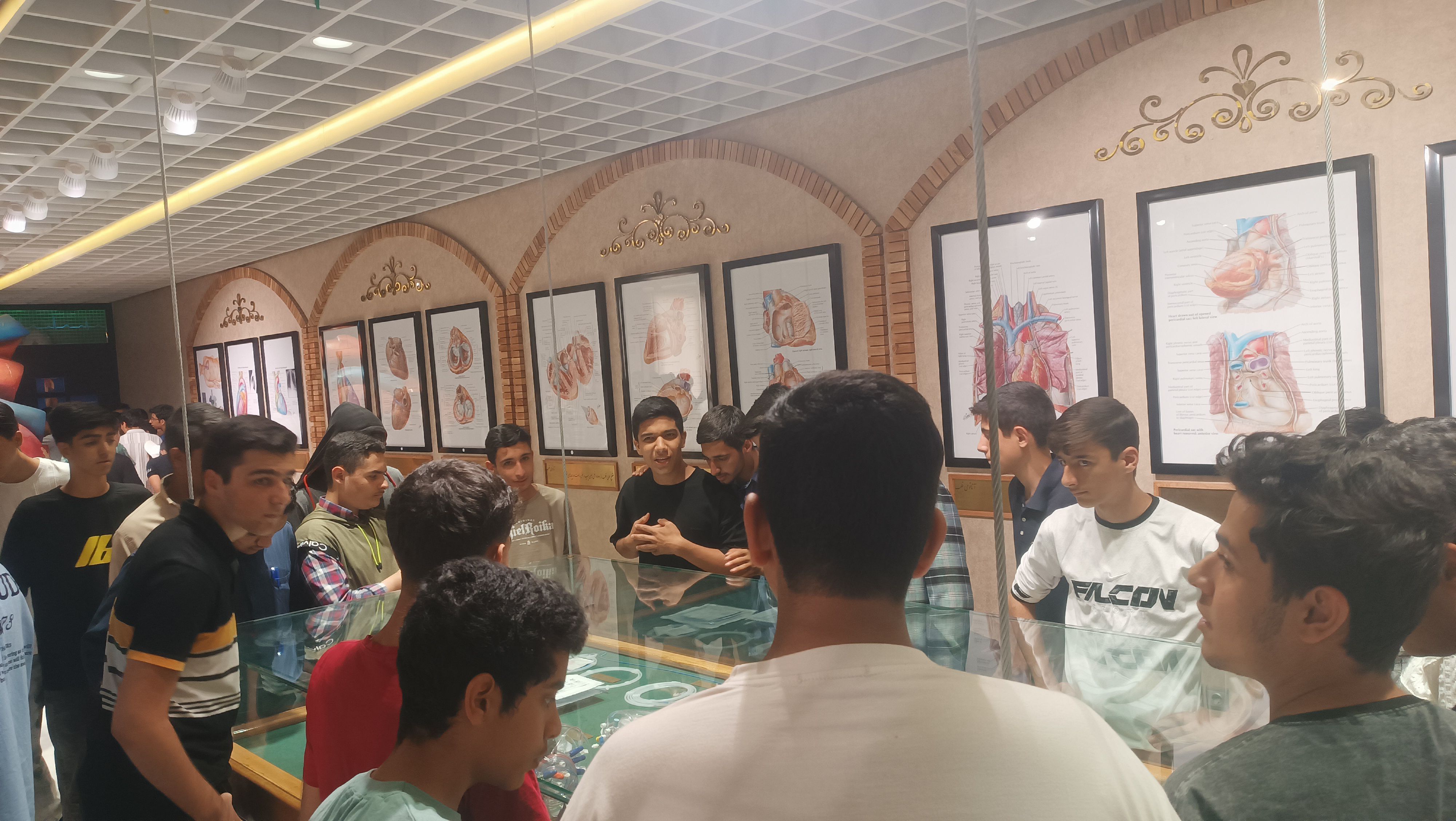 بازدید دانش‌آموزان دبیرستان شاهد ابوذر غفاری نیشابور از افلاک نمای نیشابور