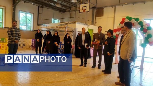 افتتاح نمایشگاه جابربن حیان در فاروج