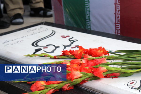 مراسم تشییع پیکر مطهر معلم شهید حجت الله یوسفیه در اداره‌کل آموزش و پرورش شهرستان‌های استان تهران 