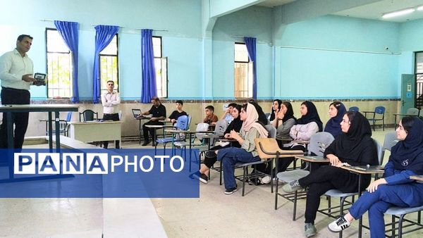 نخستین دوره مسابقات نوآوران رباتیک شهرستان نظرآباد