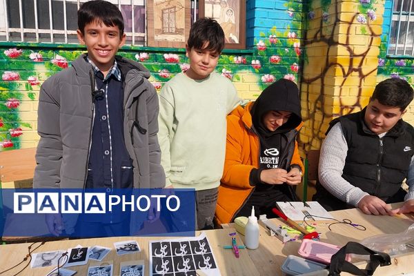 هفته پژوهش در دبستان هیأت امنایی قلنبر ناحیه 2 شهرری 