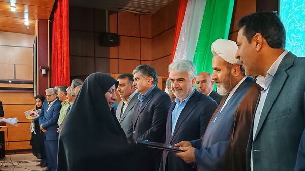 آیین گرامیداشت تجلیل از معلمان نمونه کشوری کهگیلویه و بویراحمد