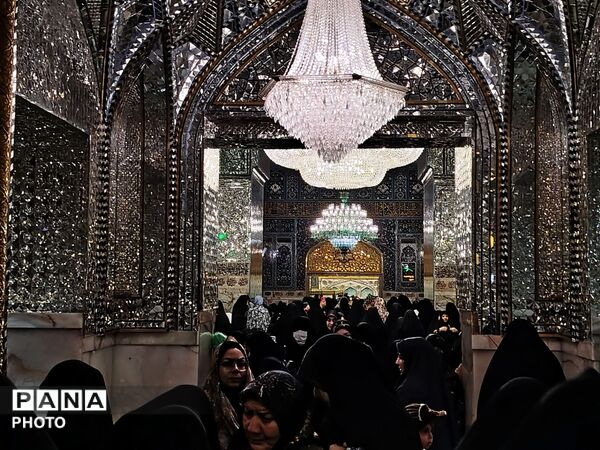 مراسم یادبود شهدا و دهه کرامت در حرم مطهر رضوی 