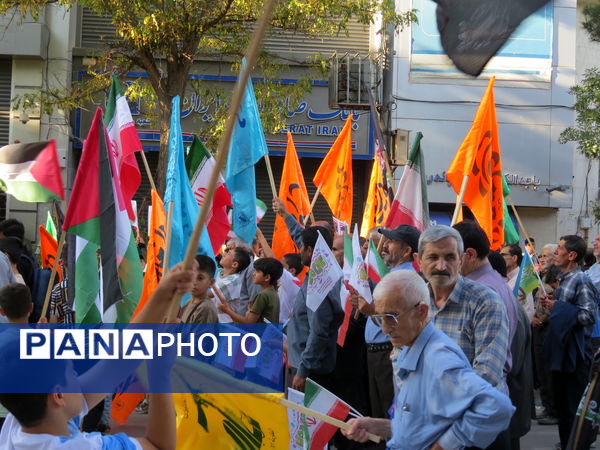 بازدید مدیرکل آموزش پرورش استان خراسان شمالی از غرفه‌های غدیرخم در بجنورد