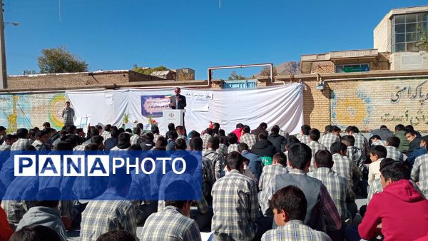 رزمایش پدافند غیر عامـل در دبیرستان نمونه دولتی شهید حاج قاسم سلیمانی شهرستان بن 