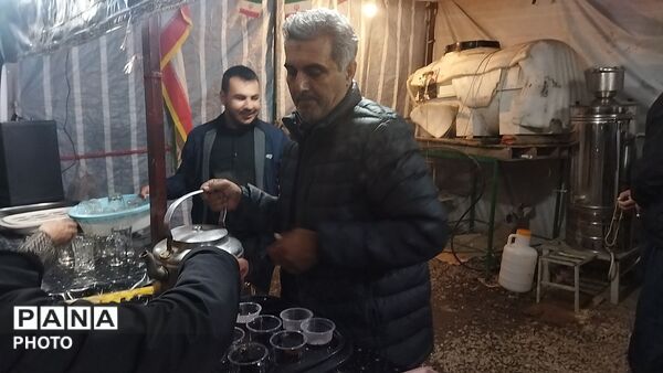 چایخانه امام زمان ( عج) در سی و نهمین شب از اجتماعات مردمی 