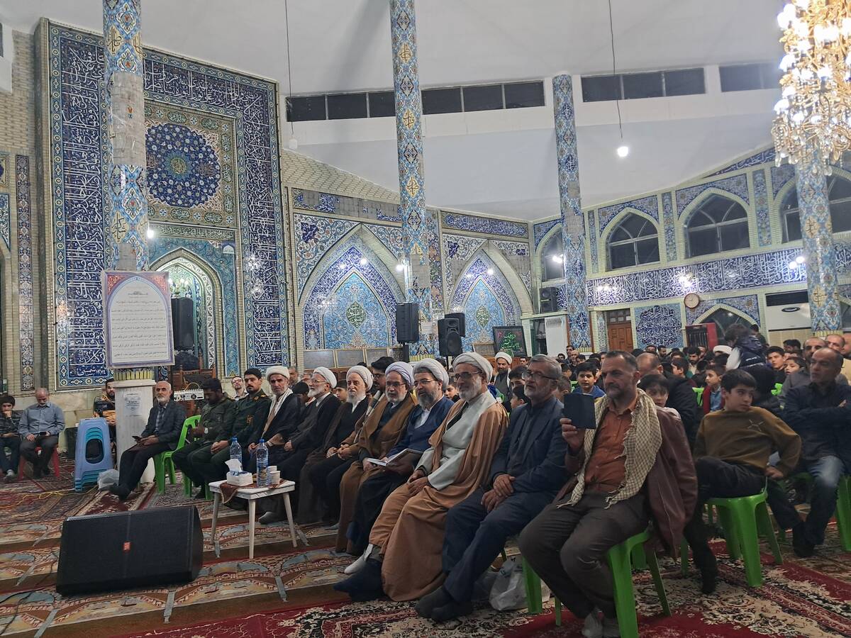 محفل انس با قرآن کریم در مسجد جامع قائمشهر