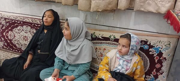حضور پر رنگ کودکان روستای نقاب در جشن ولادت بانوی دو عالم
