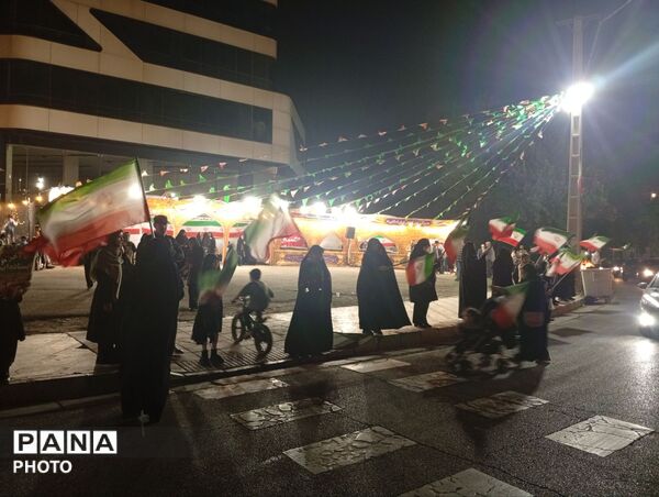  جلوه‌ای از همدلی و مشارکت اجتماعی مردم  کرج در تجمعات شبانه