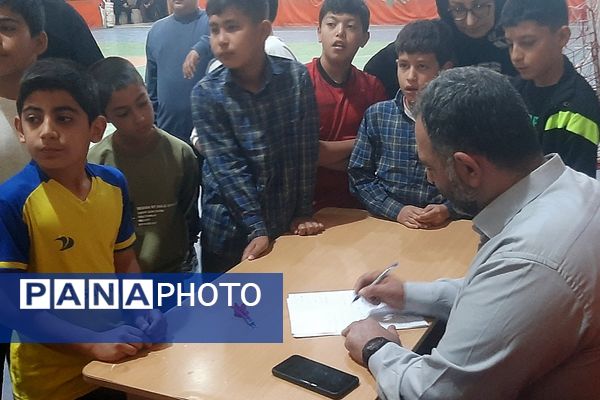 برگزاری مسابقات ورزشی در ورزشگاه شهدای قلعه نو کهریزک