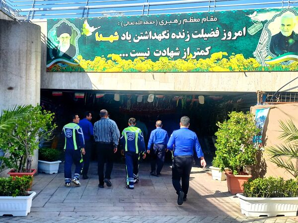 آیین اذن خدمت کاروان ۶۰۰ نفر پاکبان شهرداری مشهد