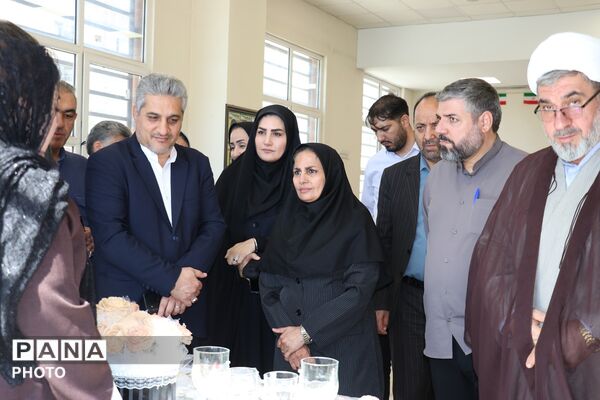 نخستین نمایشگاه تولیدات مشاغل خانگی در سرای محله نسیم شهر