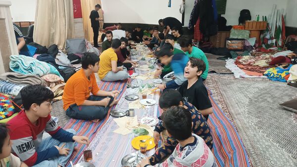 افطاری دومین روز اعتکاف دانش آموزی «سه روز در بهشت»