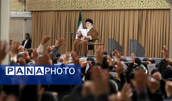 دیدار کارگران با رهبر معظم انقلاب