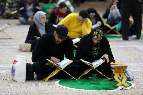 آیین ترتیل خوانی خانوادگی در حرم حضرت معصومه(س)