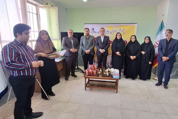 شور علمی دانش آموزان فشافویه در آیین گرامیداشت روز آزمایشگاه